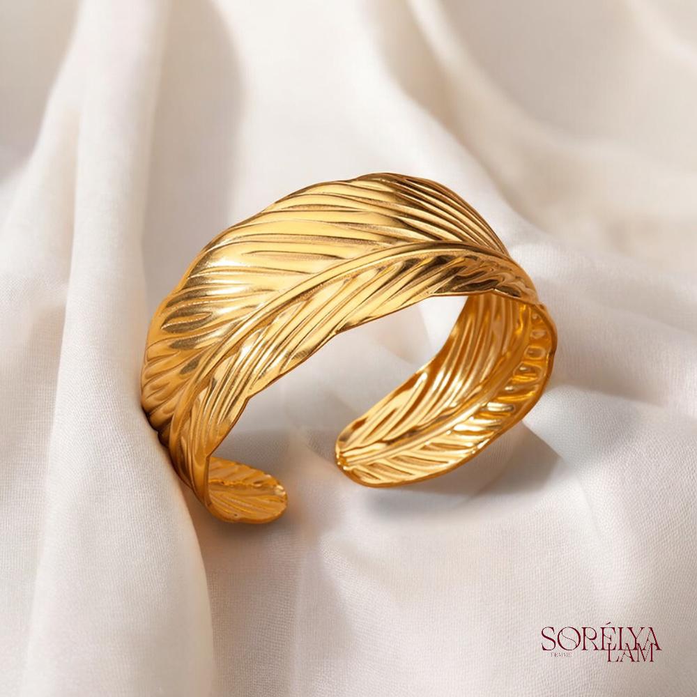 Bracelet manchette Femme Doré en Acier inoxydable - Bijou Tendance & Résistant