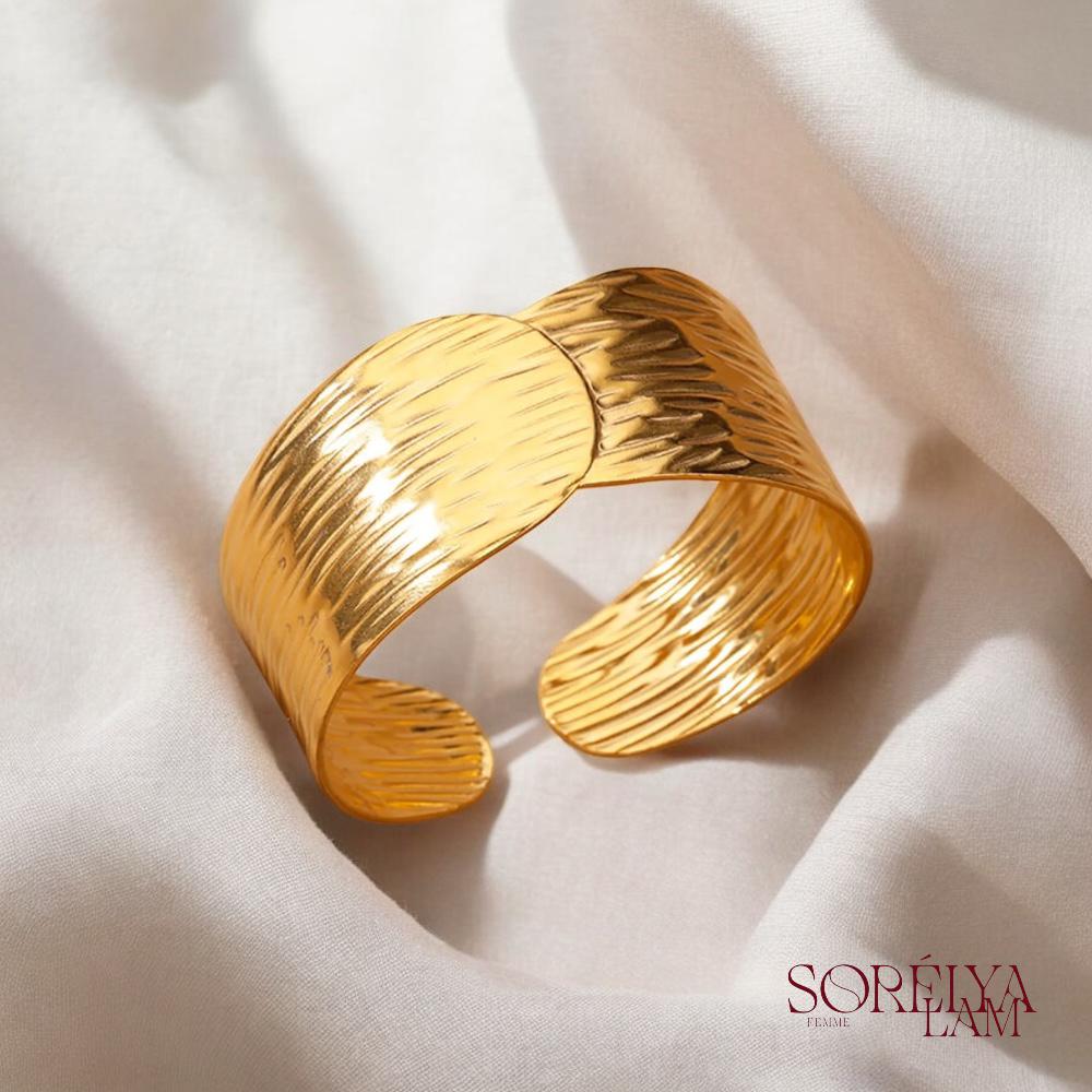 Bracelet manchette Femme Doré en Acier inoxydable - Bijou Tendance & Résistant